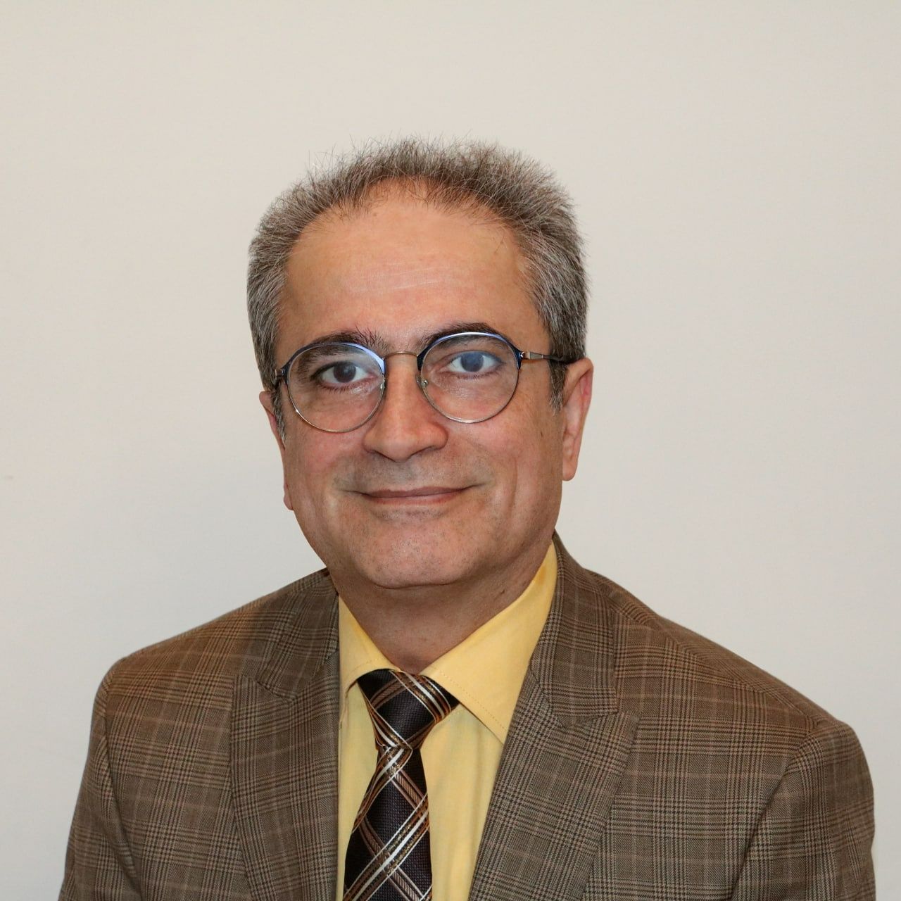 دکتر سعیدرضا خلیلیان - عفونی اصفهان