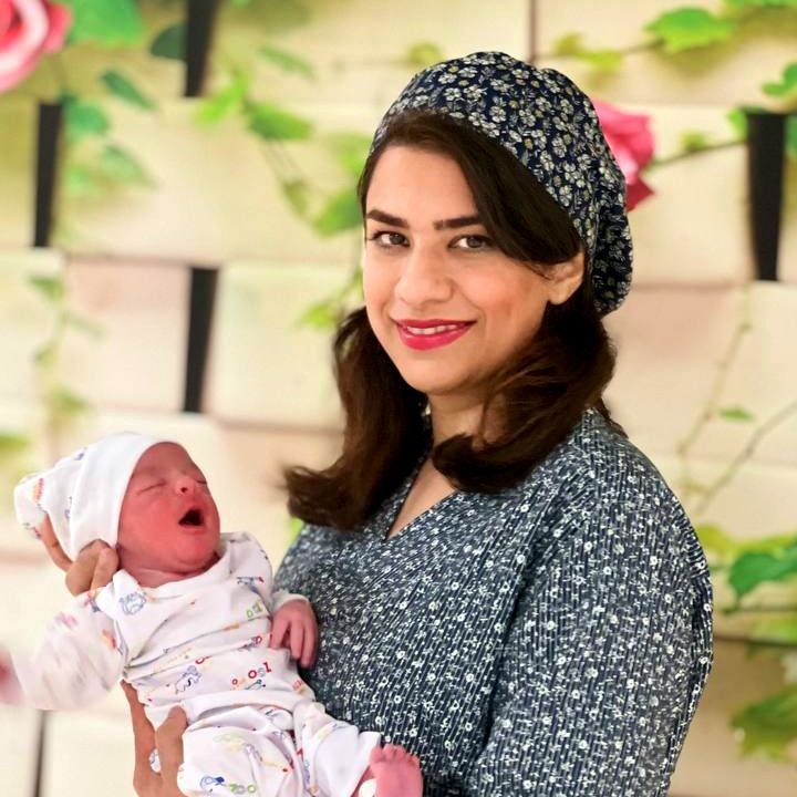 دکتر سارا ستوده - زنان و زایمان تهران