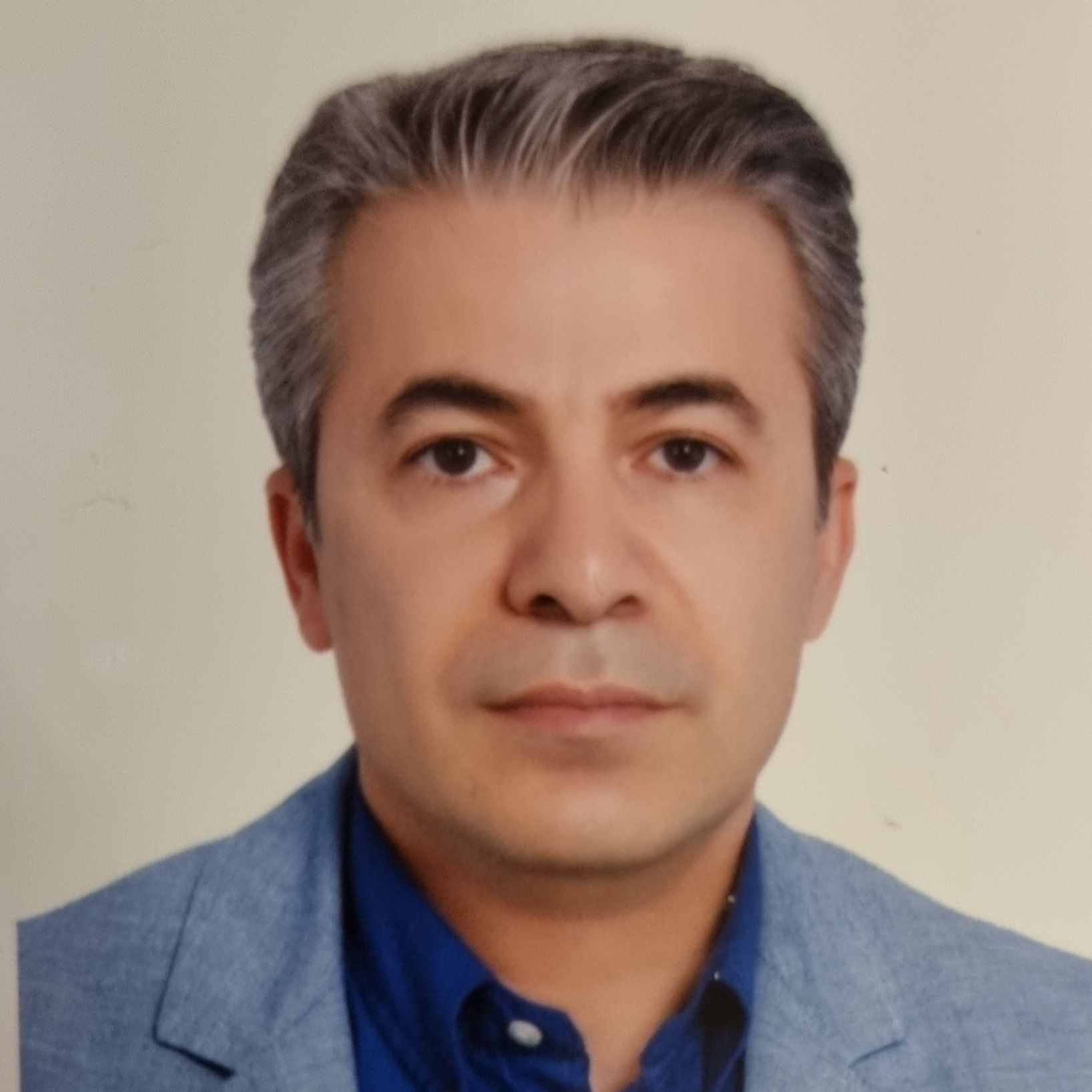 دکتر محمود نامدار - دندانپزشک تهران