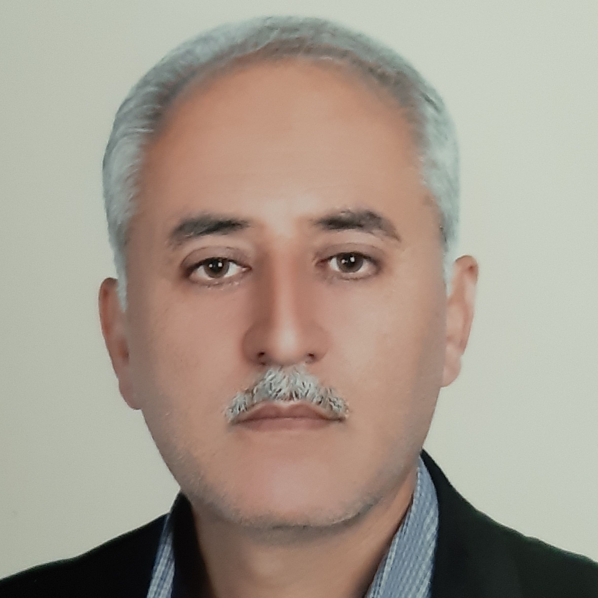 عبدالحمید مصلی نژاد - تغذیه شیراز