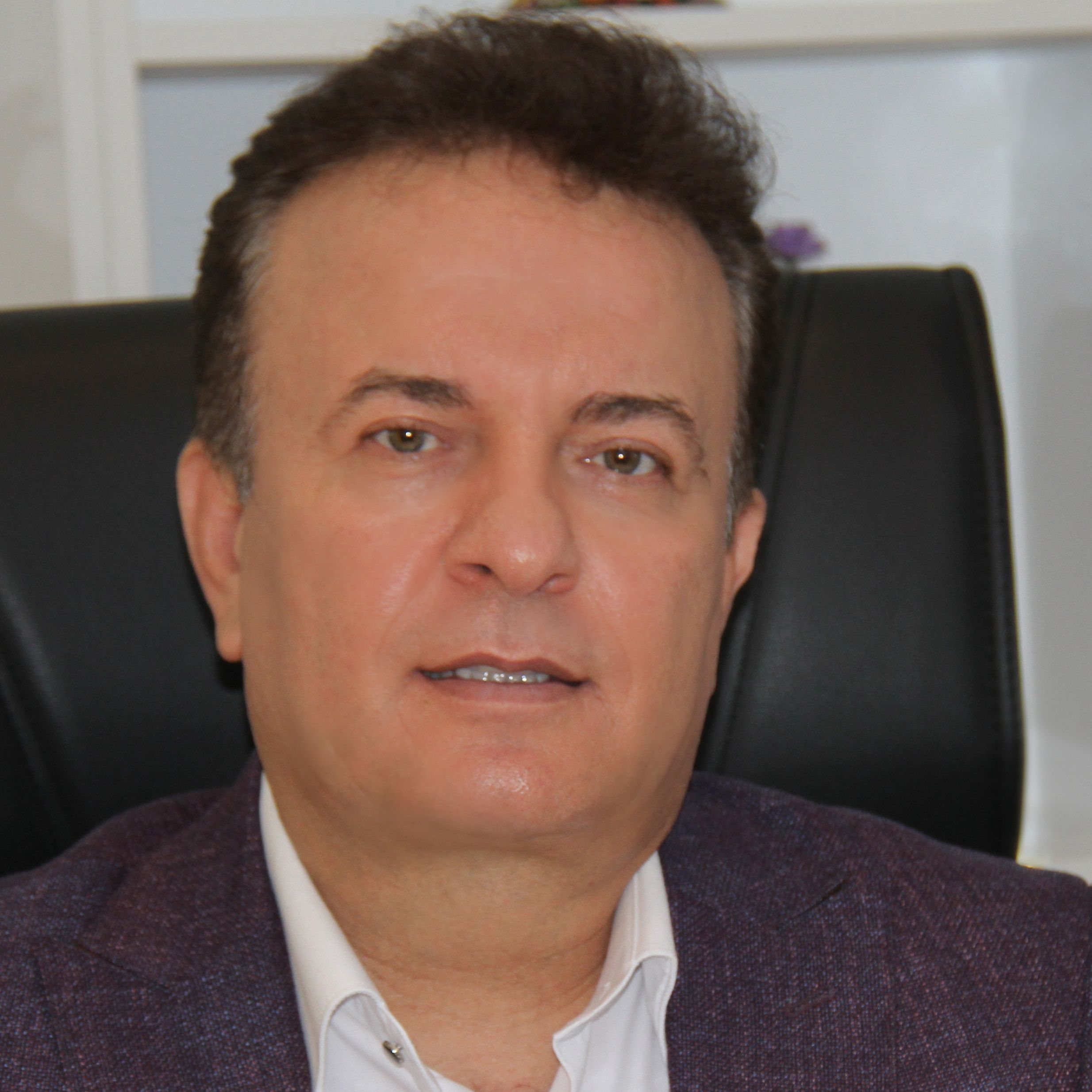 دکتر عارف همتی - رادیولوژی تهران