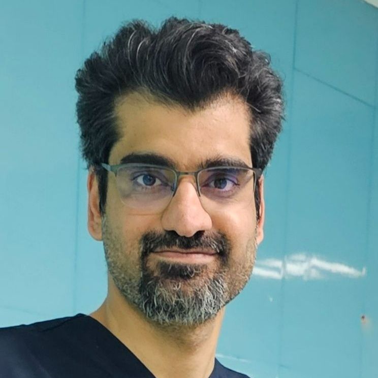 دکتر امین کاشانی - گوش و حلق و بینی زاهدان