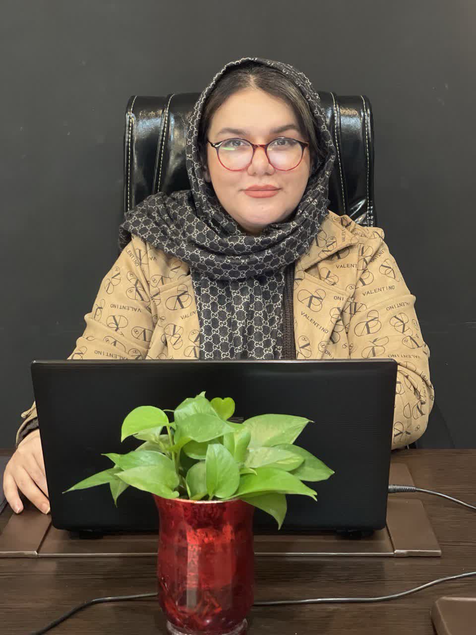 زهرا جوانی - روانشناسی کرج - دکتر من